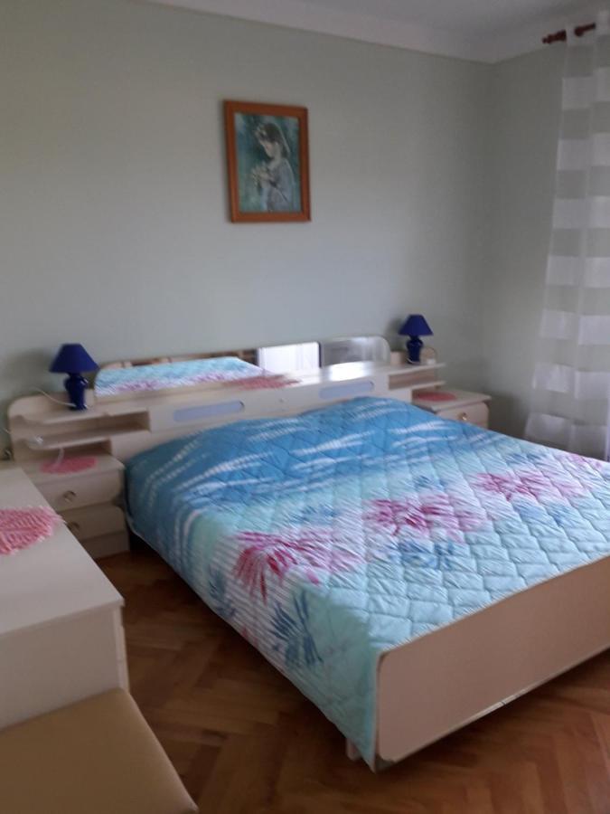 Apartment Kampor 4972B ภายนอก รูปภาพ