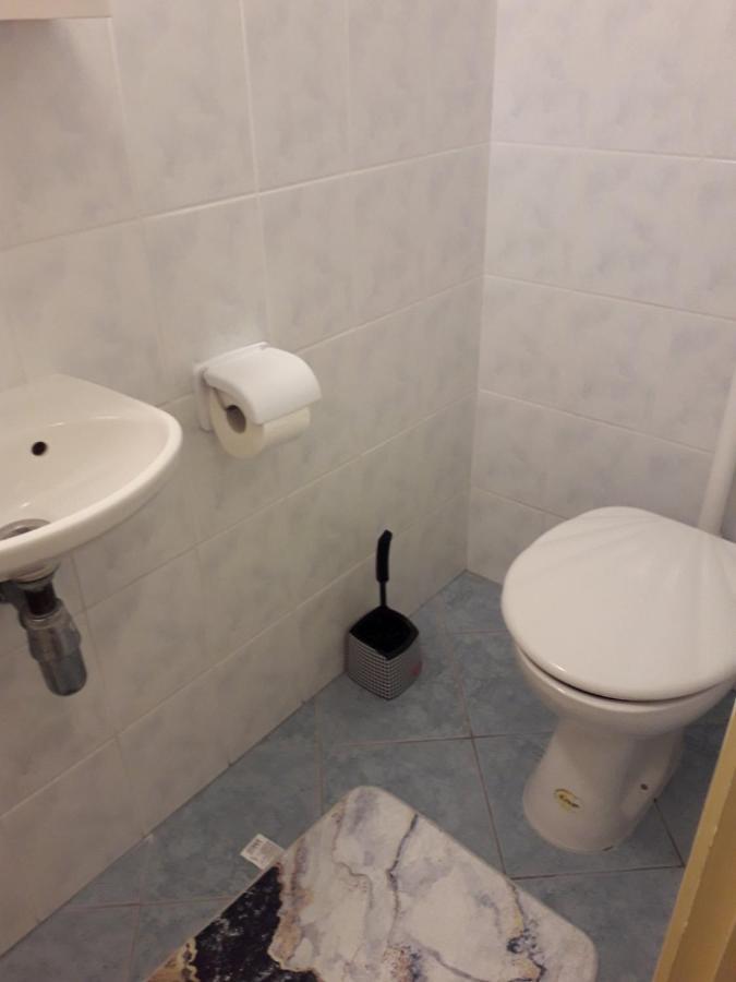 Apartment Kampor 4972B ภายนอก รูปภาพ