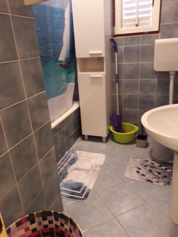Apartment Kampor 4972B ภายนอก รูปภาพ