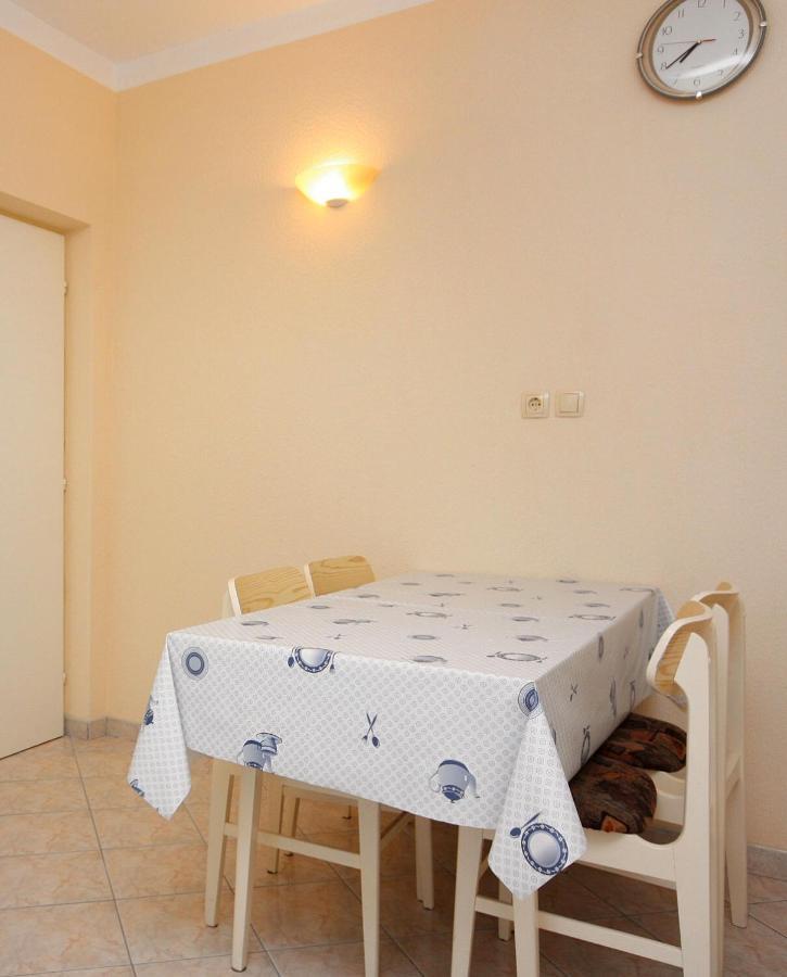 Apartment Kampor 4972B ภายนอก รูปภาพ